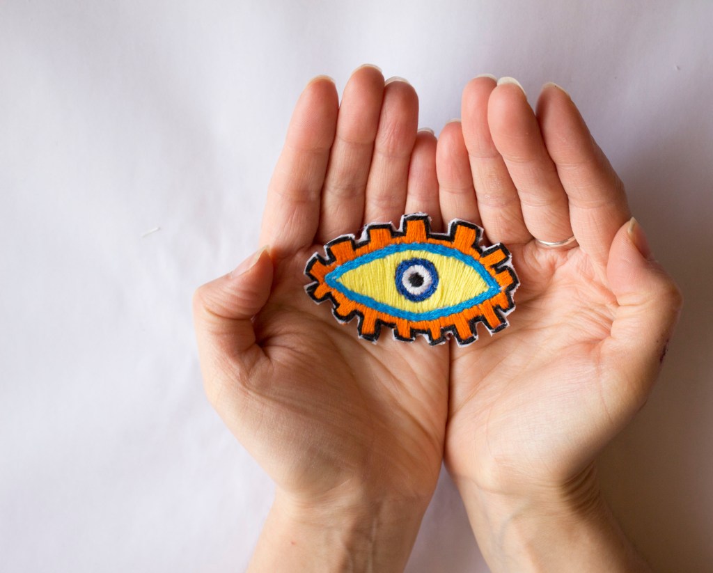 DIY: Evil Eye Embroidery&nbsp;Patch
